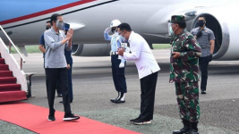 Kunjungan Kerja ke Bandung, Jokowi Tinjau Fasilitas Produksi dan Uji Klinis Vaksin Covid-19 