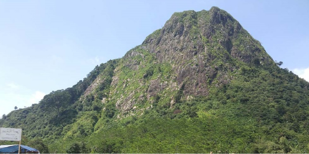 Kisah Misteri Gunung Batu Bogor yang Konon Terbentuk Karena Pertempuran Kura-kura Raksasa dan Ular Besar, Benarkah?