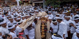 Pengerebongan, Upacara Keagamaan Hindu yang Penuh Mistis