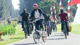 Duh... Keasang Dibuat Baper Jokowi Karena Tak Pasang Foto saat Bersepeda Bersama