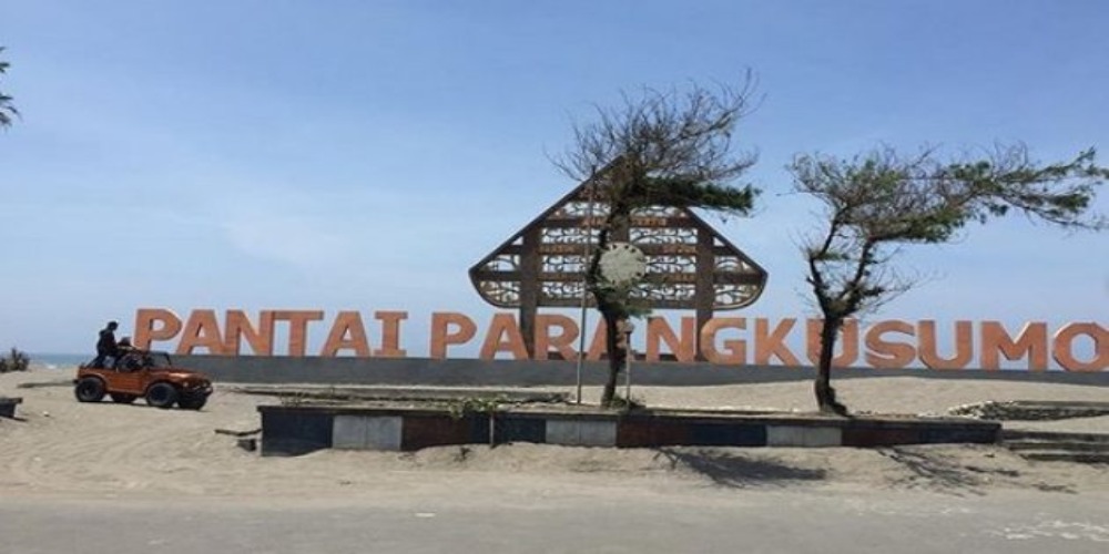 Kisah Misteri Gerbang Gaib Kerajaan Nyi Roro Kidul di Pantai Parangkusumo Yogyakarta