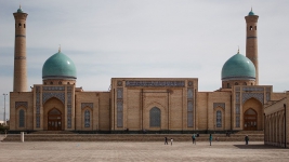 Alhamdulilah Uzbekistan Izinkan Sholat Jumat di Masjid Mulai Besok