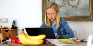 Tips Membangun Semangat Anak untuk Sekolah Online saat Pandemi
