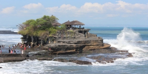 Tanah Lot, Tempat Wisata Favorit Menyimpan Berbagai Mitos