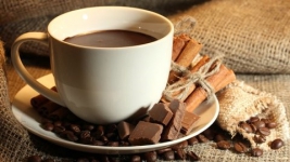 Manfaat Coklat Panas, Bisa Bantu Tingkatkan Kesehatan Jantung