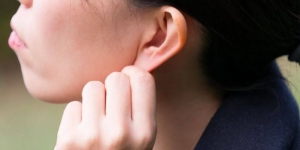 Tips Mengeluarkan Air dari Telinga dengan Mudah