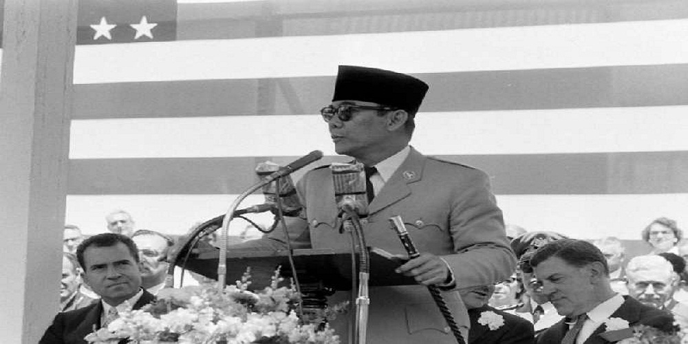 Kisah Tongkat Soekarno yang Konon Bisa Menyihir, Benarkah?