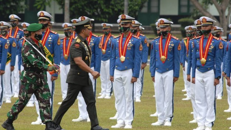 TNI Berpangkat Sersan Pimpin Grup LGBT TNI-POLRI