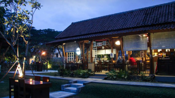 5 Rekomendasi Cafe Paling Romantis di Malang, Dijamin Bikin Suasana