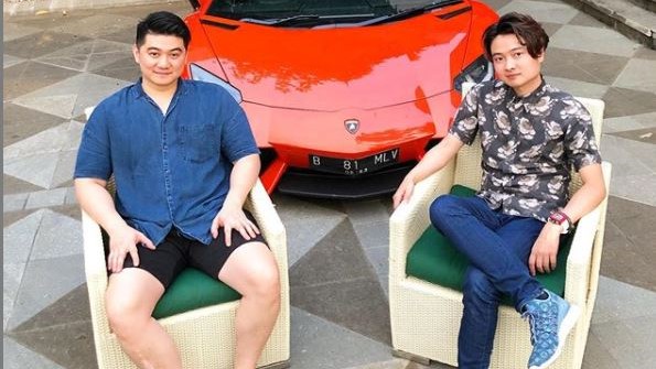 Duet Crazy Rich Surabaya Melvin Tenggara dan Chef Arnold Masak Mie Instan