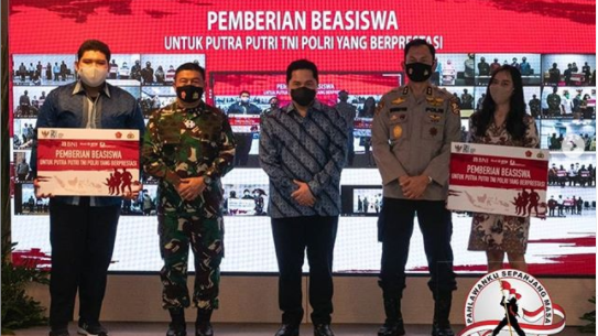 Kementerian BUMN Berikan Beasiswa Anak TNI-POLRI Hingga Rp 5 Juta Per Orang