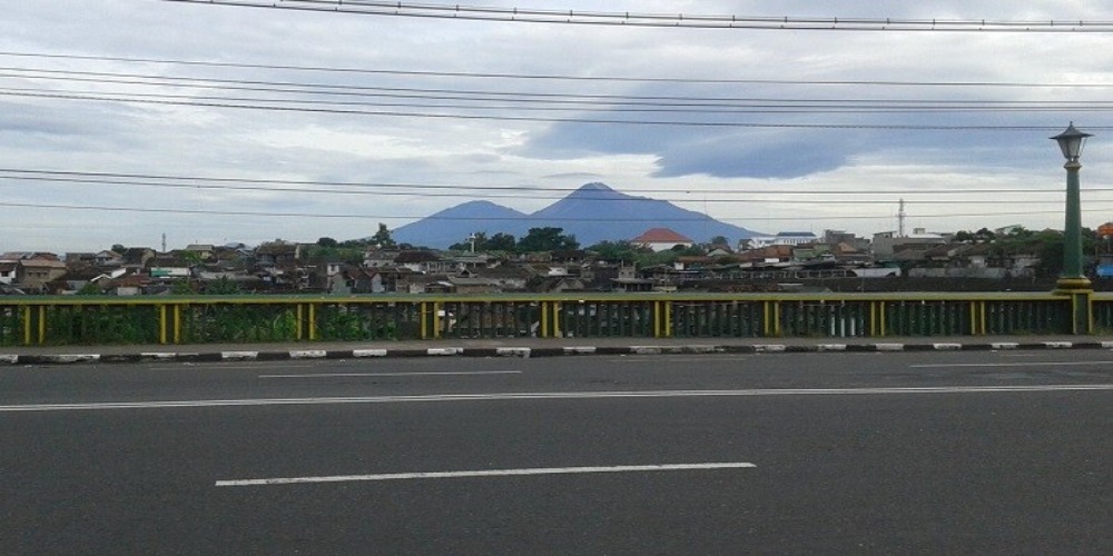 Cerita Misteri Sosok Yu Djiyem yang Sering Terlihat di Jembatan Gondolayu Yogya