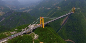 5 Jembatan Unik di Dunia Cocok Tempat Uji Adrenalin