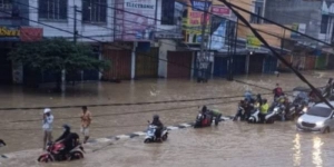 Berangsur Surut, Tinggi Air di Medan Hari Ini 30-60 Cm dan 5 Orang Meninggal