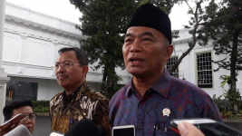 Fakta Jokowi Tunjuk Menko PMK Muhadjir Effendy jadi Plt Mensos