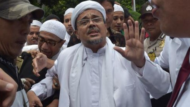 Habib Rizieq Mengaku Siap Mati Syahid saat Hadiri Pemakaman Anggota FPI
