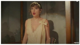 Lirik Lagu Lengkap Champagne Problems Taylor Swift dan Terjemahannya