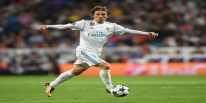 Jose Mourinho Ingin Boyong Luka Modric ke Tottenham Hotspur
