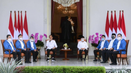 Presiden Jokowi Resmi Lantik 6 Menteri dan 5 Wakil Menteri di Istana Negara 