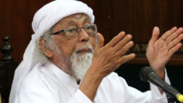 Kronologi Tertangkapnya Abu Bakar Ba'asyir hingga Dipenjara Belasan Tahun dan Akan Bebas Murni
