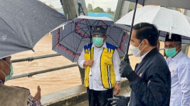 Pantau Banjir di Kalsel, Jokowi Sebut Banjir Kali Ini Terbesar Sejak 50 Tahun Terakhir
