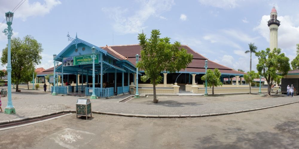 Cerita Misteri Masjid Agung Solo, Konon Dihuni Jin Kerap Ikut Salat Berjemaah