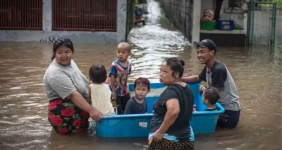 Warga Mampang Prapatan Kebanjiran, Sebut Bencana Terparah di Jakarta Sejak Tahun 1975