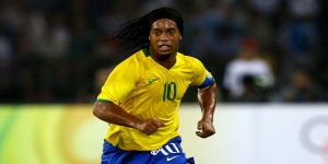 Ibunda Ronaldinho Dikabarkan Meninggal Dunia Akibat Covid-19