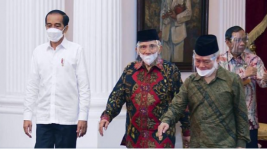 Fakta Menarik Pertemuan Jokowi dan Amien Rais di Istana Negara, Saling Menghormati Meski Berseberangan