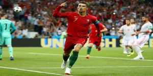Fernando Santos: Cristiano Ronaldo Hanya Butuh Trofi Piala Dunia