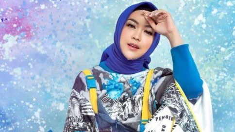 Detik-detik YouTuber Ria Ricis Jatuh saat Berkuda, Sampai Terjungkal