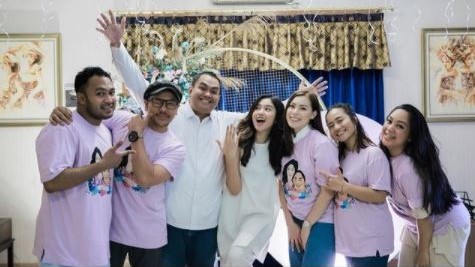 Ochi Rosdiana Pamer Acara Lamaran Usai Putus dengan Rizky Djanbi, Ini Potretnya 