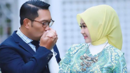 Ridwan Kamil Tulis Pesan Mesra untuk Sang Istri Atalia yang Positif Covid-19