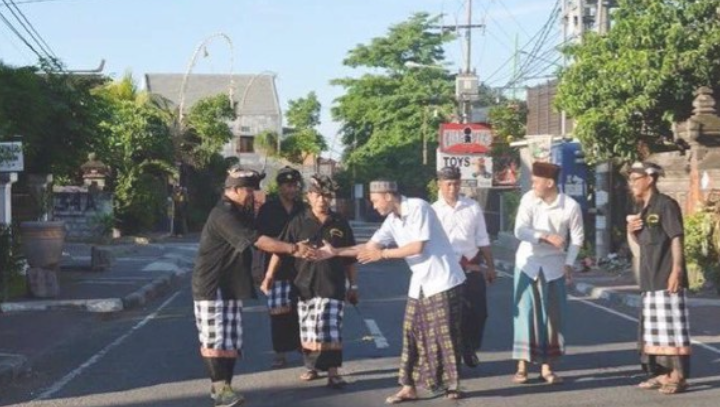 Mengenal Nyama Selam, Sebuah Tradisi Lebaran di Bali yang Menghadirkan Keindahan Keberagaman