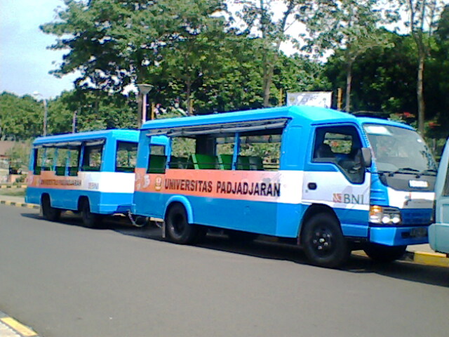 Mobil Odong-odong Unpad, Angkutan Gratis Kampus di Jatinangor