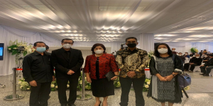 Cory Sebayang dan Theopilus Ginting Melayat Mendiang Istri Yasonna Laoly di Rumah Duka RSPAD