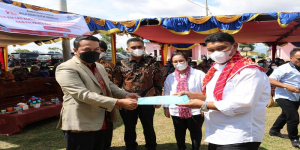 Wakil Bupati Karo Dampingi Kementerian Sosial RI Serahkan Bantuan ke Alpha Omega