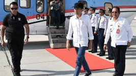 Tak Lekang Waktu, Gaya Jokowi Pakai Jeans Kerap Jadi Inspirasi Bagi Anak Muda
