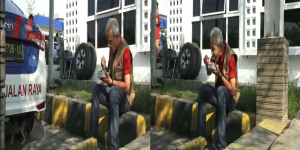 Viral Video Ganjar Pranowo Makan di Parkiran, Netizen ini Malah Anggap Pencitraan