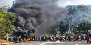 Panas, Kerusuhan dan Penjarahan di Afrika Selatan Menewaskan 72 Orang