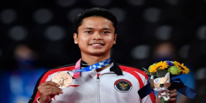 Atlet Olimpiade Tokyo 2020 Tiba di Soekarno Hatta, Wajah Anthony Sinisuka Ginting Paling Dicari Netizen