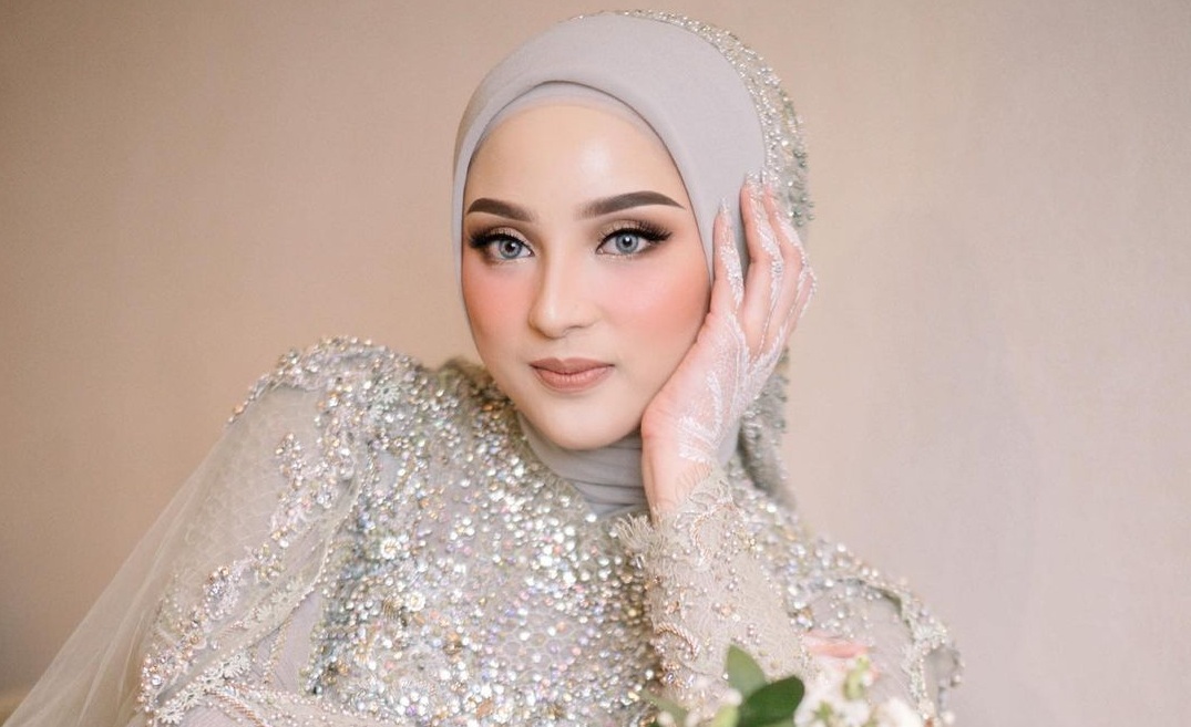 Profil dan Biodata Dinan Fajrina: Umur, Instagram, Agama, Selebgram Istri Doni Salmanan