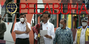 Viral Video Luhut Panjaitan Sedang Menelepon saat Jokowi Pidato, Netizen Kaitkan Era Soeharto hingga SBY