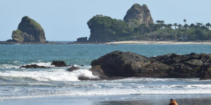 Cerita Mistis Pantai Watu Ulo di Jember, Dipercaya Tempat Anak Naga