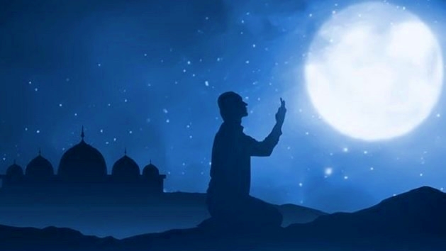 Bacaan Doa Malam Lailatul Qadar Ramadan 1443 H/2022 Lengkap Huruf Latin dan Artinya
