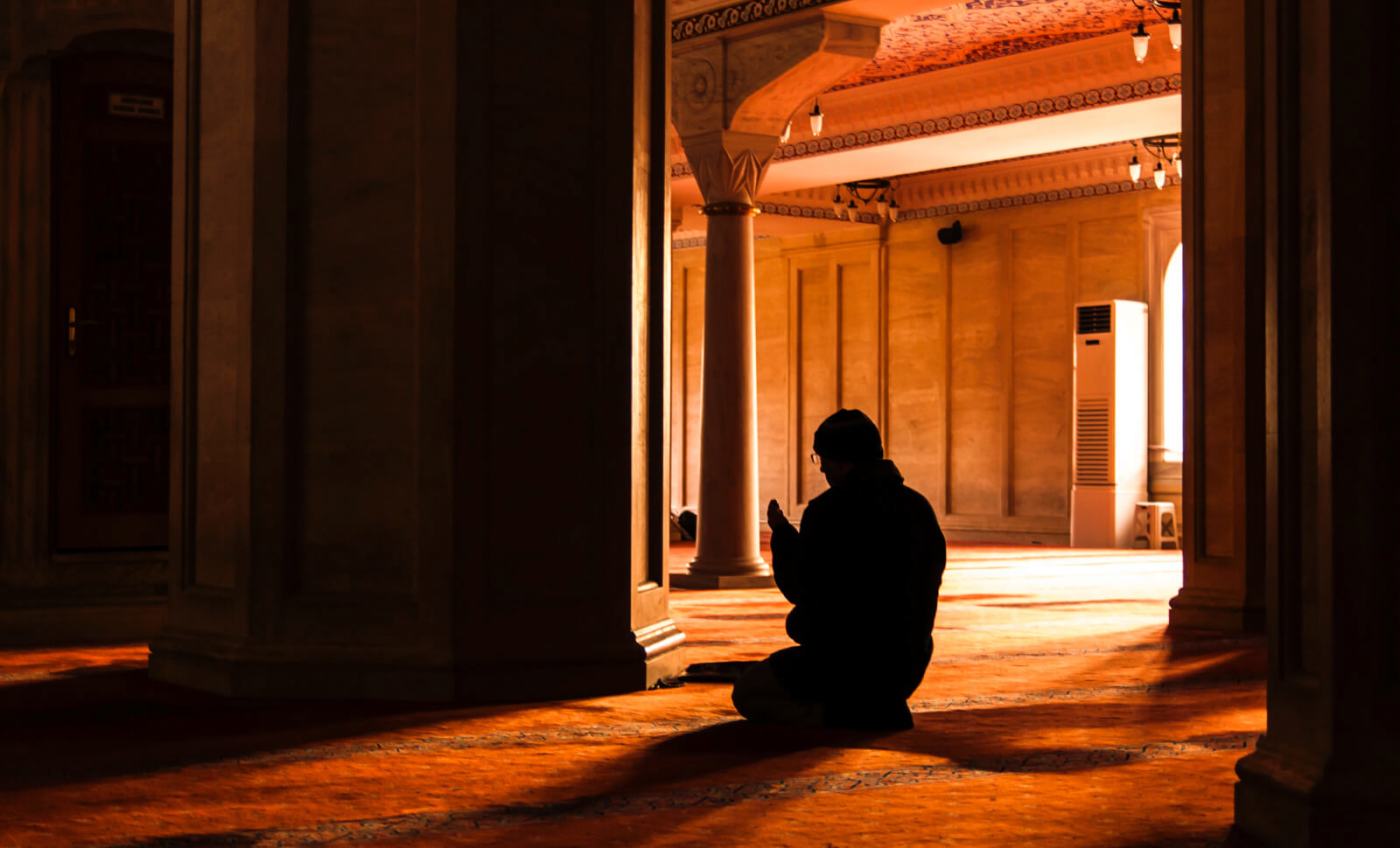Bacaan Doa Itikaf di Mesjid Lengkap Arab dan Latinnya, Amalan 10 Hari Terakhir Ramadan