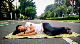 Arti Sebenarnya Mimpi Tidur di Jalanan, Pertanda Baik atau Buruk?