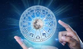 Empat Zodiak yang Berpotensi Mendapat Kenaikan Gaji di Tahun 2026