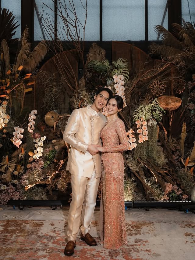 Syifa Hadju dan El Rumi Resmi Melangsungkan Lamaran Intimate Bernuansa Alam