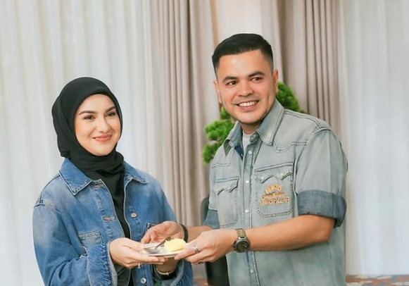 Irish Bella & Haldy Sabri Bersiap Sambut Ramadhan dengan Pengajian